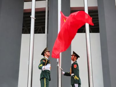 青春铸魂展风采，英姿飒爽启新程——古蔺职高举行2025级新生军训成果展示暨总结表扬大会